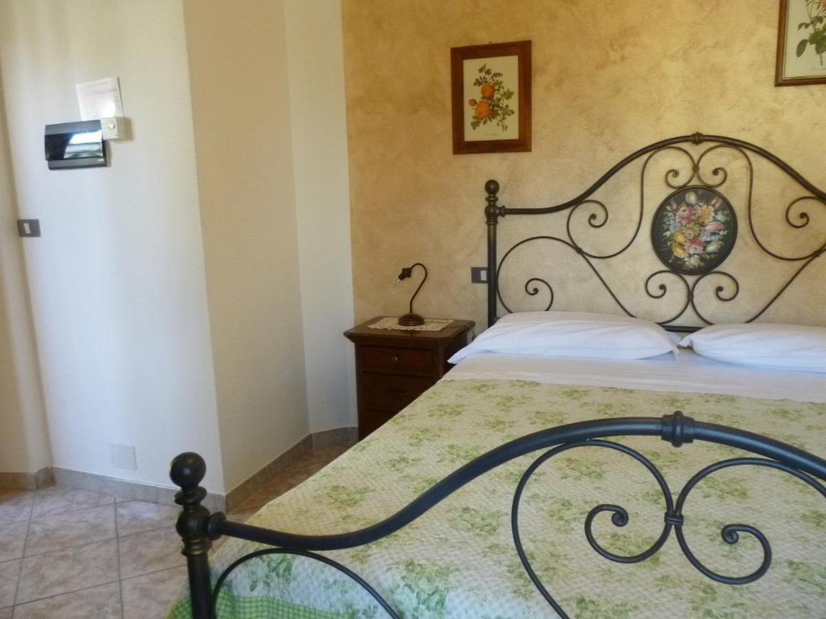 Agriturismo Le Chicche Di Mafalda Montemerano Buitenkant foto